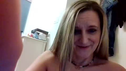 Snapshot of yogabuttttttt chatting on 01.09.26 yogabuttttttt online show from 01.09.26