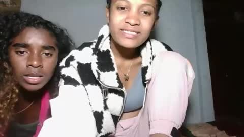 yolandrina05 online show from 09.16.25