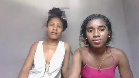 yolandrina05 online show from 09.21.25