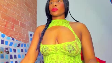 yonnsol_avril online show from 01.05.25