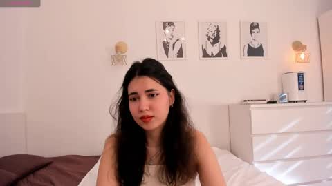 yooleen online show from 02.18.25