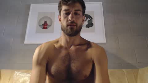 Yoooups online show from 10.31.25