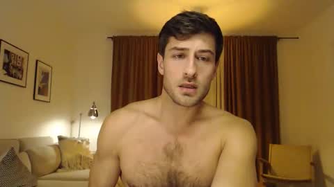 Yoooups online show from 12.15.25