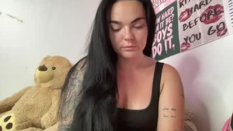 Snapshot of yorkshiregirlyy chatting on 07.05.26 Yorkshire Girly online show from 07.05.26