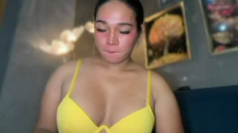 Snapshot of you_should_try chatting on 06.22.26 Denice online show from 06.22.26