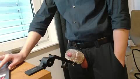 Snapshot of youboyvie chatting on 12.19.25 Rob online show from 12.19.25