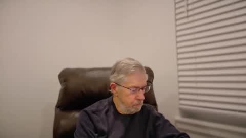 Colorado Guy Straight online show from 11.04.25