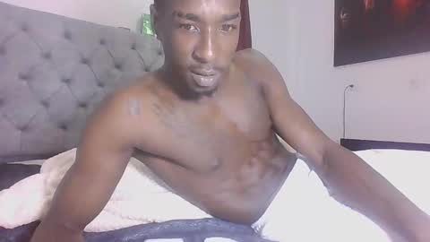 Snapshot of youn_king chatting on 12.12.24 ALEX online show from 12.12.24