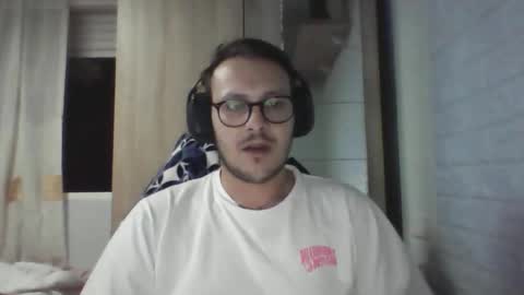 A... online show from 11.08.25