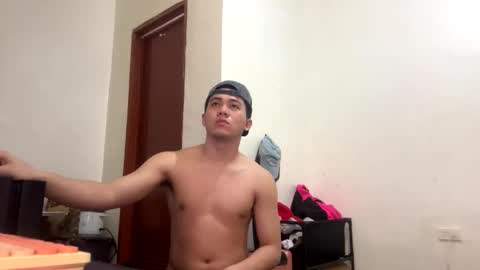 Cyrus online show from 04.14.26