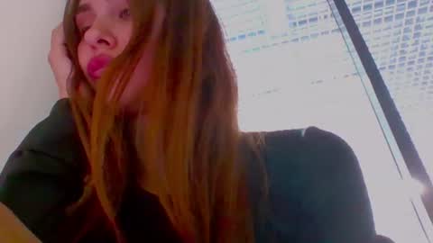 Snapshot of your_ameliaa chatting on 06.14.26 Amelia online show from 06.14.26