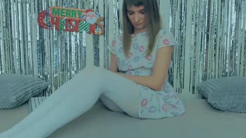 Lily online show from 12.28.24