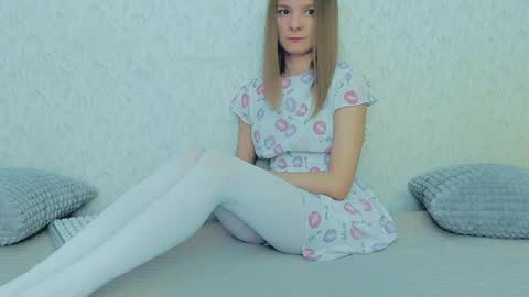 Lily online show from 01.06.25