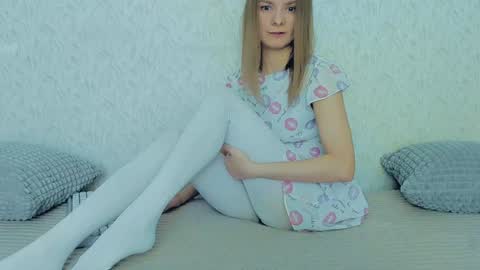 Lily online show from 01.20.25