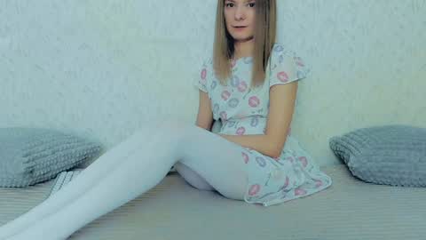 Lily online show from 01.23.25