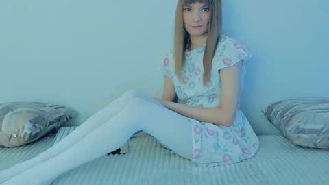 Lily online show from 09.15.25