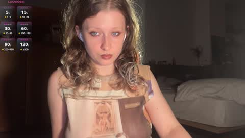 Snapshot of your_coraline_ chatting on 01.06.25 your_coraline_ online show from 01.06.25