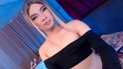 Snapshot of your_dimplecummer chatting on 09.14.25 CALL ME DIMPLE STAR xx online show from 09.14.25