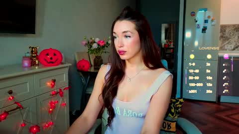 your Evaa online show from 11.02.25