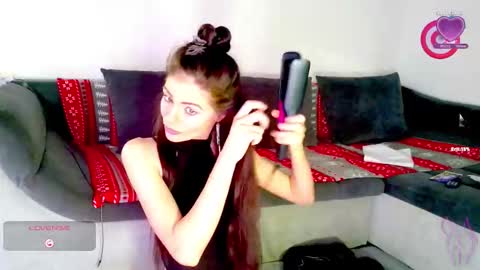 Cvetelina online show from 12.16.25