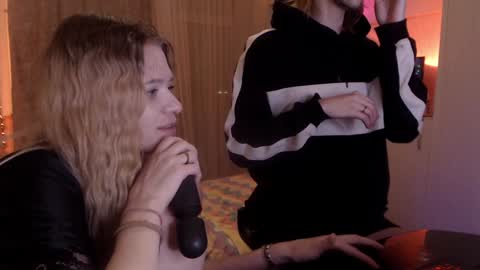 Snapshot of your_horny_friends chatting on 02.04.25 Your Horny Friends online show from 02.04.25