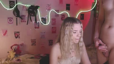 Snapshot of your_horny_friends chatting on 10.18.25 Your Horny Friends online show from 10.18.25