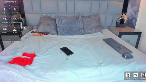 Snapshot of your_lady_milf chatting on 05.30.26 your_lady_milf online show from 05.30.26