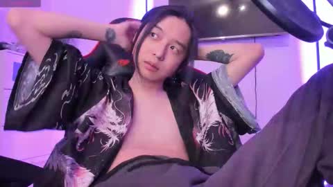 Han   online show from 11.04.25