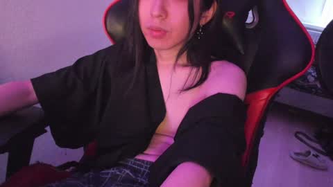 Snapshot of your_little_twink chatting on 05.19.26 Han online show from 05.19.26