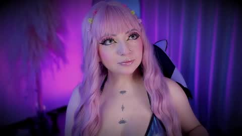 Cami independent model online show from 04.20.26