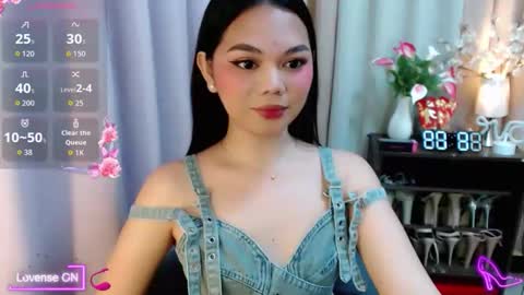 Hi its me Yna online show from 11.28.25