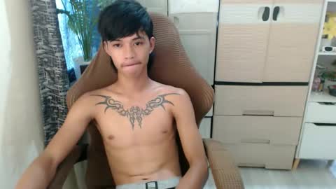 yourasian_eric online show from 04.14.26