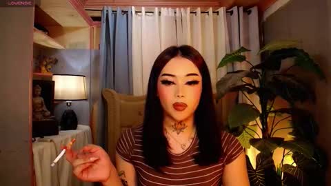 kim online show from 11.18.25