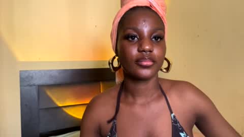 Snapshot of yourblackgoddess chatting on 11.13.25 yourblackgoddess online show from 11.13.25