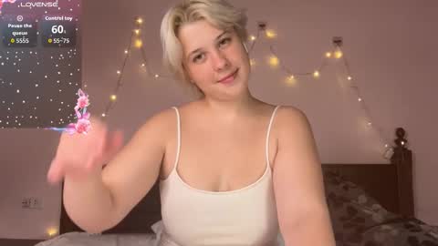 Snapshot of yourbunnymi chatting on 02.22.26 Eva online show from 02.22.26