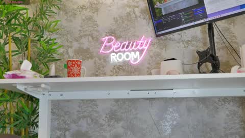 Snapshot of yourburnwish chatting on 04.05.26 Anna online show from 04.05.26