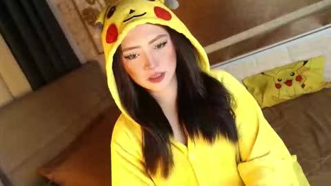 JEN  online show from 10.19.25