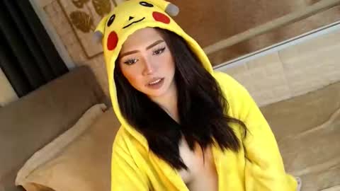 JEN  online show from 10.25.25