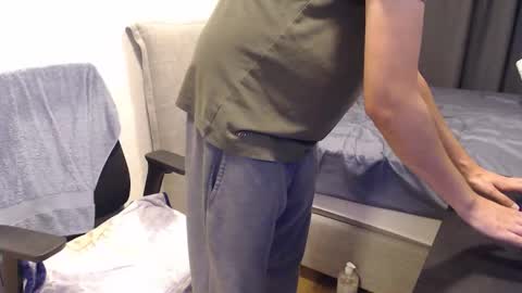 Snapshot of yourdirtysluboy chatting on 11.09.25 hornyedging online show from 11.09.25