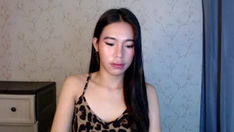 Snapshot of yourdreamgirlgwen chatting on 07.26.26 GWENI online show from 07.26.26