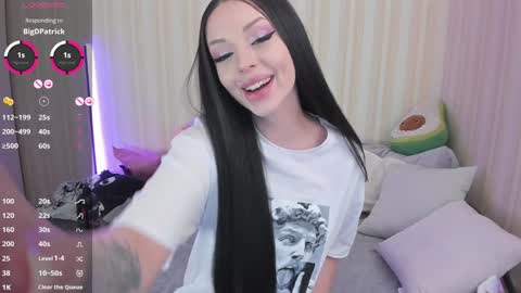 Snapshot of youreyesgazm chatting on 12.15.24 Mary online show from 12.15.24