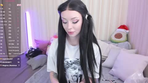 Snapshot of youreyesgazm chatting on 01.12.25 Mary online show from 01.12.25