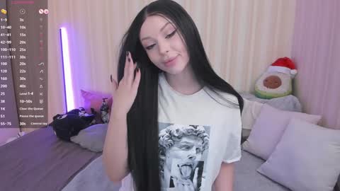 Snapshot of youreyesgazm chatting on 01.17.25 Mary online show from 01.17.25