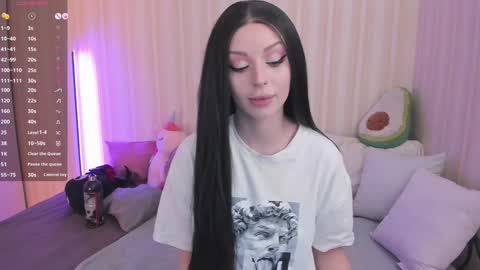 Snapshot of youreyesgazm chatting on 02.01.25 Mary online show from 02.01.25