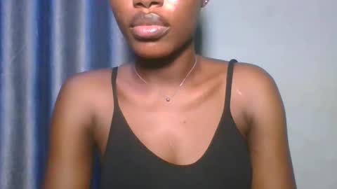 Snapshot of yourfavcamgirl_ chatting on 01.13.26 favcamgirl online show from 01.13.26