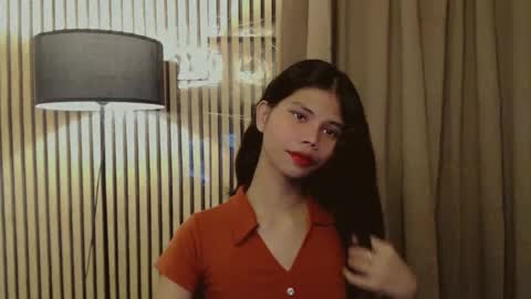 Vivian online show from 11.08.25