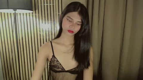 Vivian online show from 11.29.25