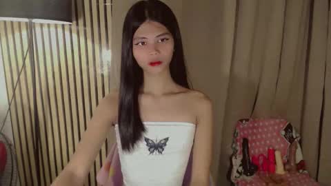 Vivian online show from 02.06.26