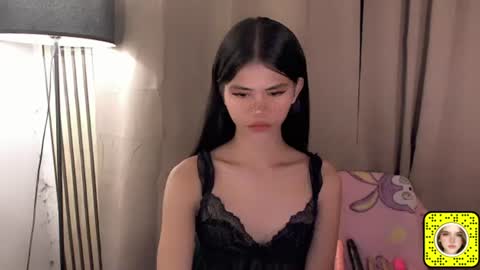 Snapshot of yourfavoratevivian chatting on 07.05.26 Vivian online show from 07.05.26