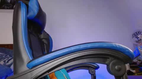 yourfavorite_bigclit online show from 04.09.26